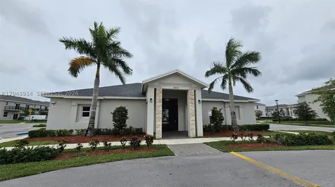 1677 SE 8th Avenue Homestead FL 33034
