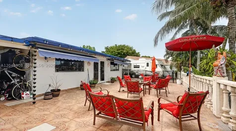 15022 SW 67th Lane Miami FL 33193