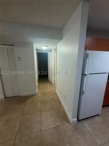 1650 W 44th Place Hialeah FL 33012