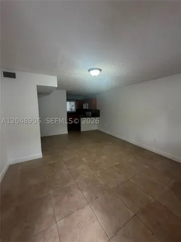 1650 W 44th Place Hialeah FL 33012