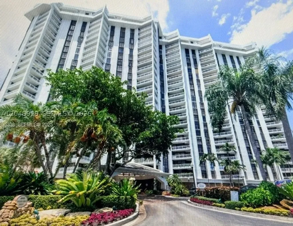 4000 Towerside Terrace Miami FL 33138