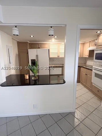4000 Towerside Terrace Miami FL 33138