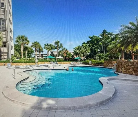 4000 Towerside Terrace Miami FL 33138