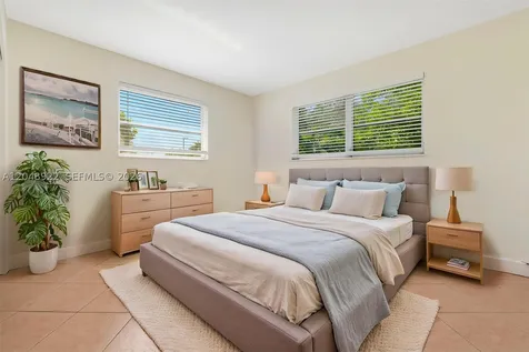 2201 NW 64th Avenue Sunrise FL 33313