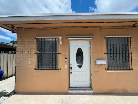1236 NW 33rd Avenue Miami FL 33125