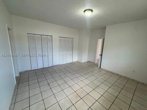 1236 NW 33rd Avenue Miami FL 33125