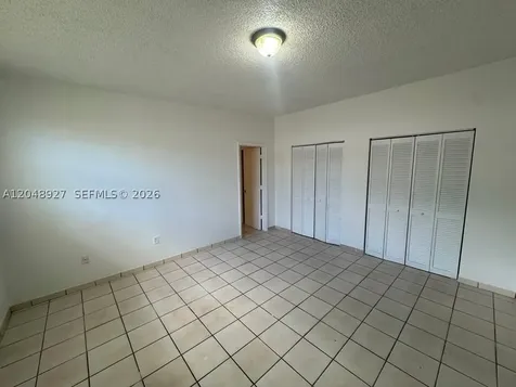 1236 NW 33rd Avenue Miami FL 33125