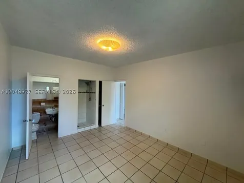 1236 NW 33rd Avenue Miami FL 33125