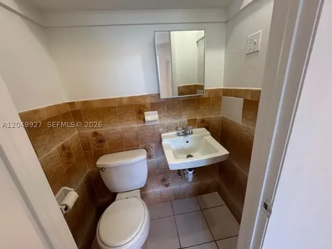 1236 NW 33rd Avenue Miami FL 33125