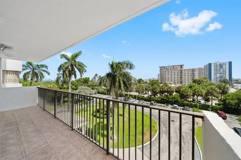 1201 S Ocean Drive Hollywood FL 33019