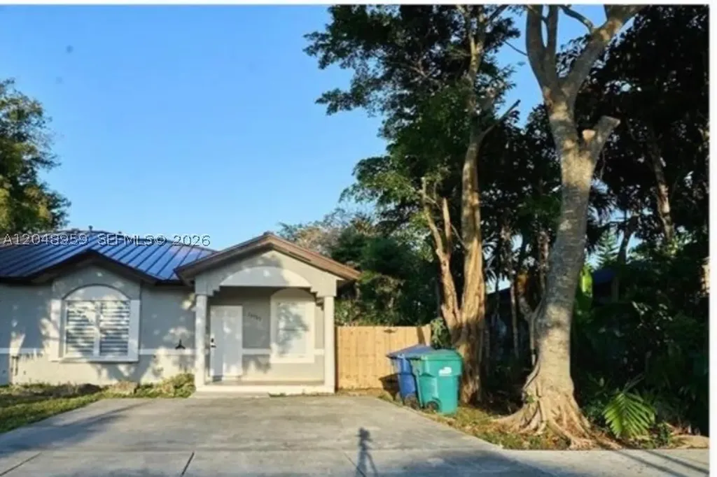 22725 SW 125th Avenue Miami FL 33170