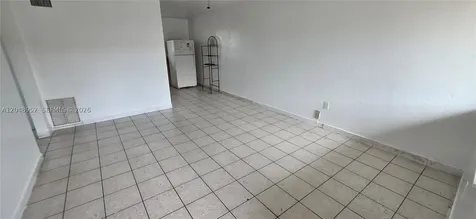 654 W 29th Street Hialeah FL 33012
