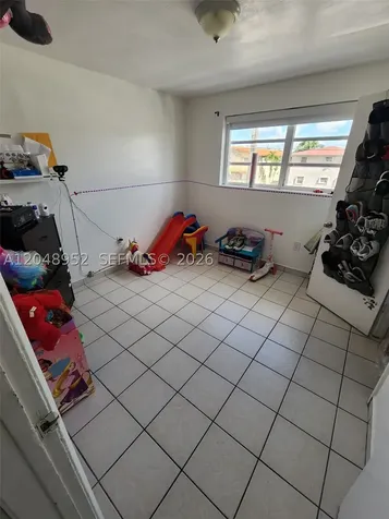 654 W 29th Street Hialeah FL 33012