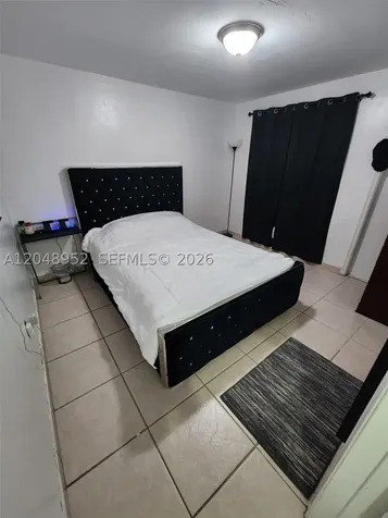 654 W 29th Street Hialeah FL 33012