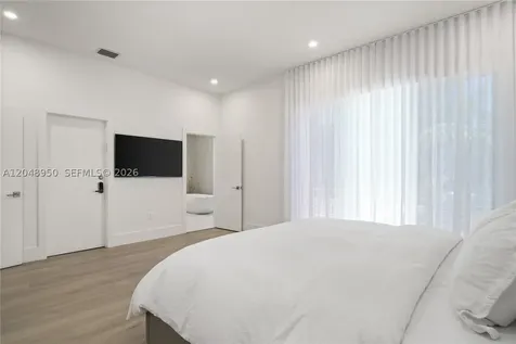 18955 Atlantic Boulevard Sunny Isles Beach FL 33160