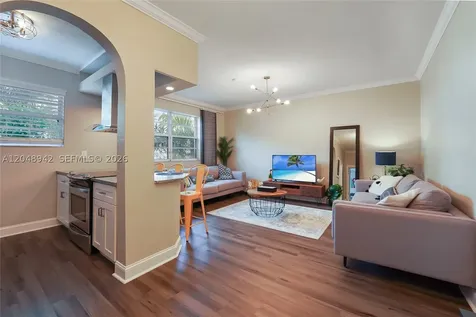 359 Meridian Avenue Miami Beach FL 33139