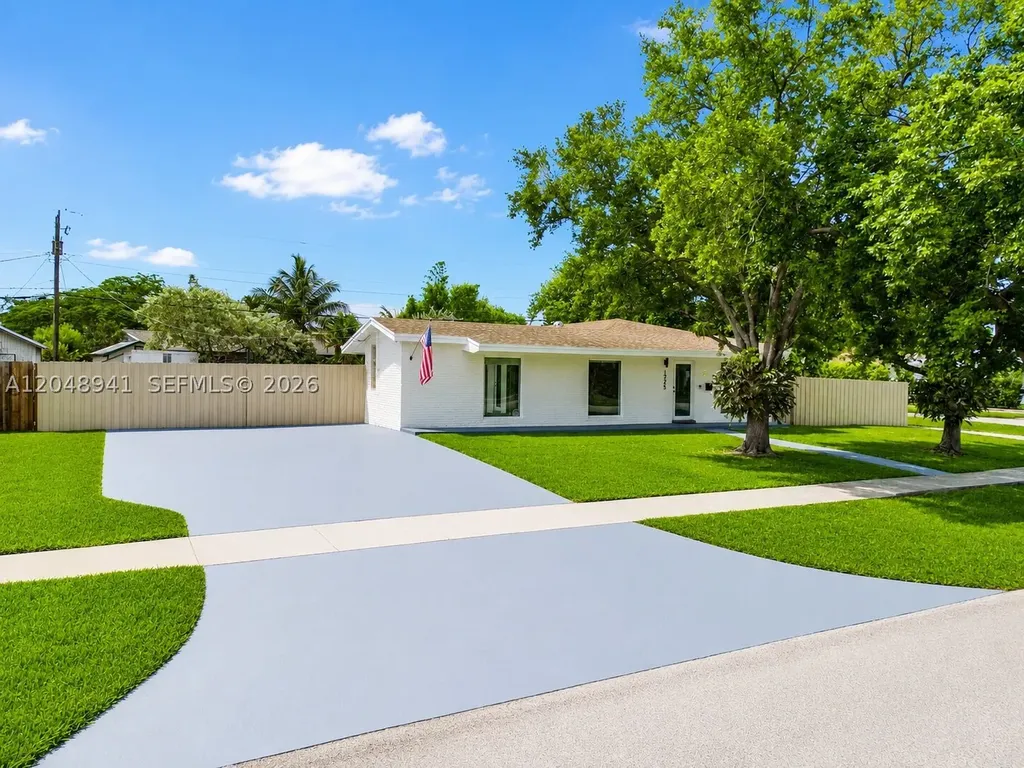 19225 Bel Aire Drive Cutler Bay FL 33157