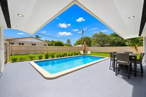 19225 Bel Aire Drive Cutler Bay FL 33157