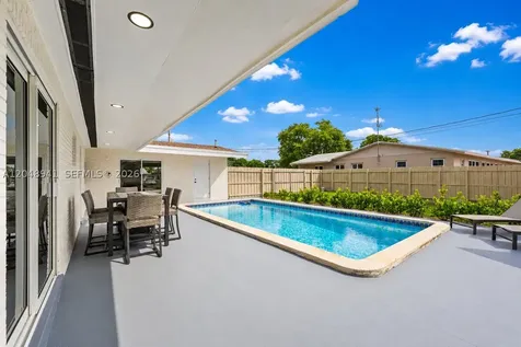 19225 Bel Aire Drive Cutler Bay FL 33157