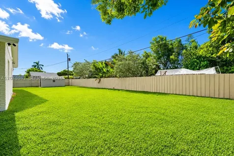 19225 Bel Aire Drive Cutler Bay FL 33157
