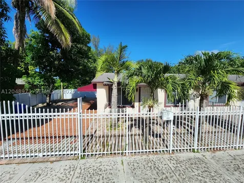 1097 NW 38th Street Miami FL 33127