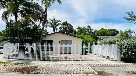 1097 NW 38th Street Miami FL 33127