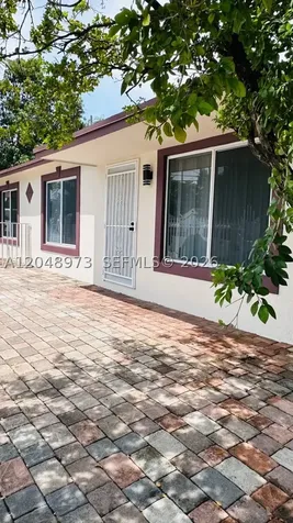 1097 NW 38th Street Miami FL 33127