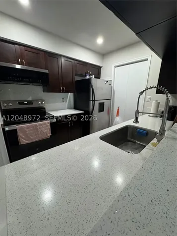 733 Riverside Drive Coral Springs FL 33071