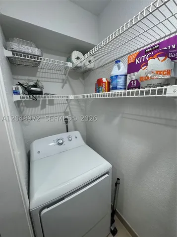 733 Riverside Drive Coral Springs FL 33071