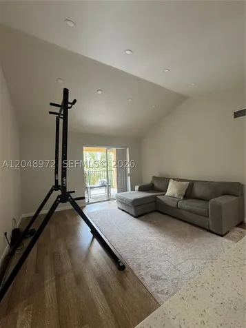 733 Riverside Drive Coral Springs FL 33071