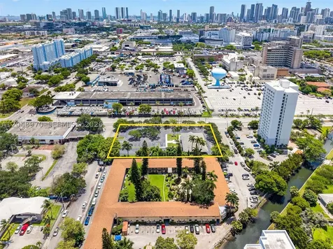 1902 NW 14th Avenue Miami FL 33125