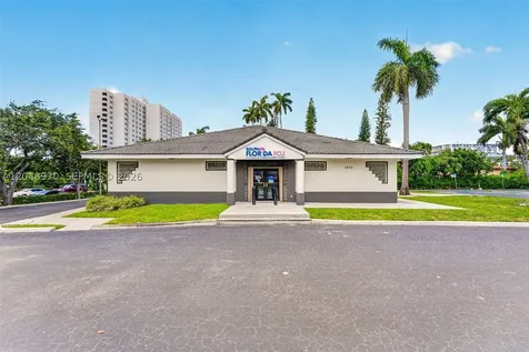 1902 NW 14th Avenue Miami FL 33125