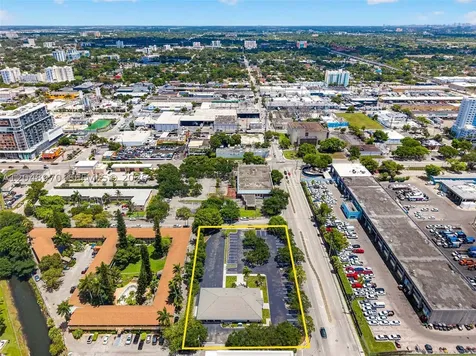 1902 NW 14th Avenue Miami FL 33125