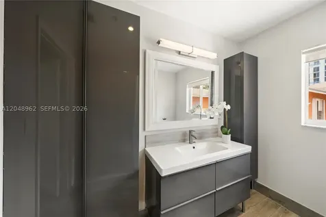 1611 SW 2nd Court Miami FL 33129