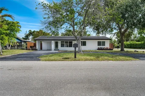 321 NW 36th Street Oakland Park FL 33309