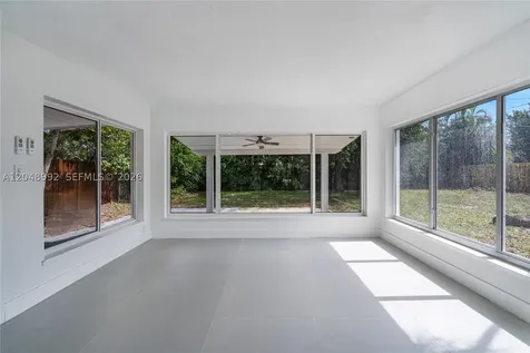 321 NW 36th Street Oakland Park FL 33309