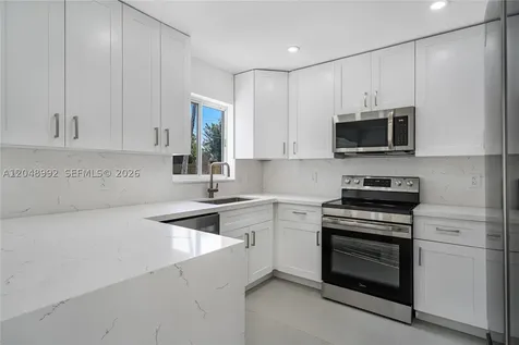 321 NW 36th Street Oakland Park FL 33309