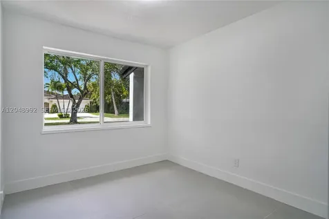 321 NW 36th Street Oakland Park FL 33309