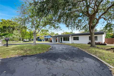 321 NW 36th Street Oakland Park FL 33309