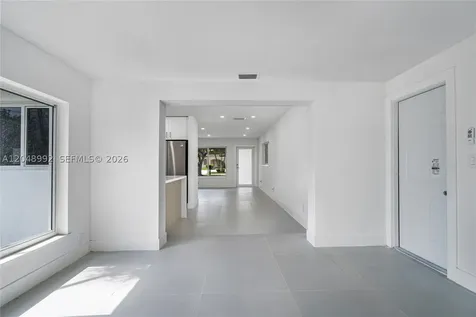 321 NW 36th Street Oakland Park FL 33309