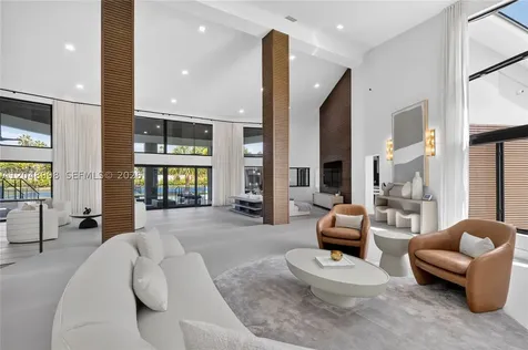 10506 SW 89 Place Miami FL 33176