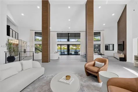 10506 SW 89 Place Miami FL 33176