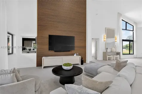 10506 SW 89 Place Miami FL 33176