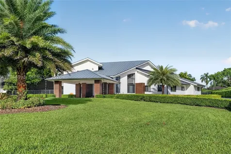 10506 SW 89 Place Miami FL 33176