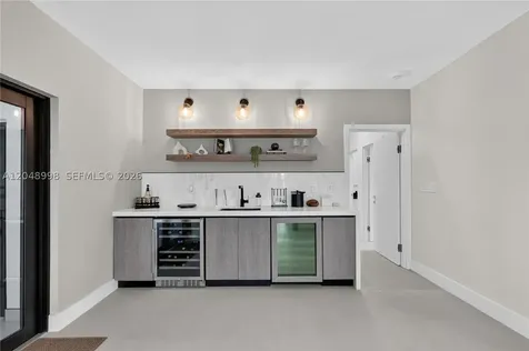 10506 SW 89 Place Miami FL 33176