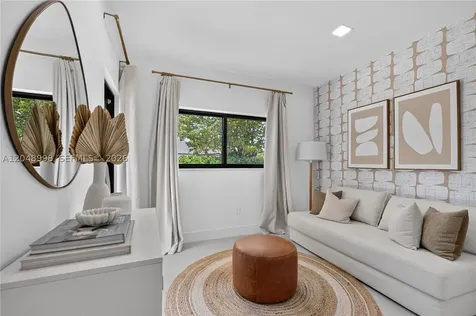 10506 SW 89 Place Miami FL 33176
