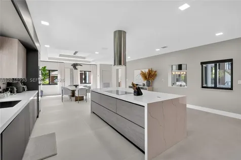10506 SW 89 Place Miami FL 33176