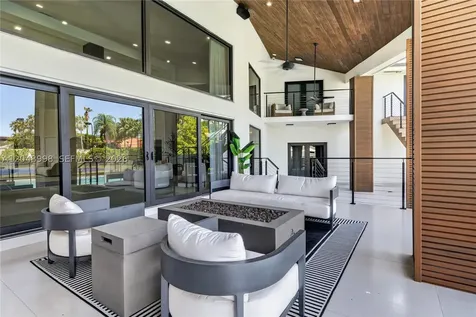 10506 SW 89 Place Miami FL 33176
