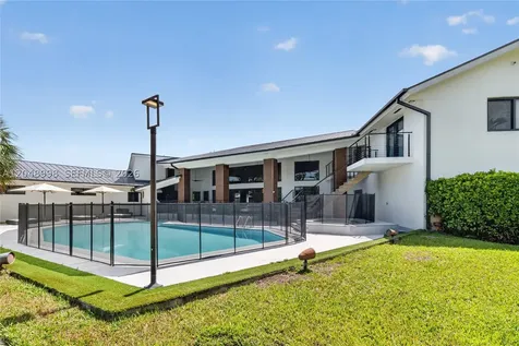 10506 SW 89 Place Miami FL 33176