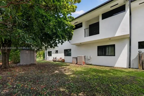 10506 SW 89 Place Miami FL 33176